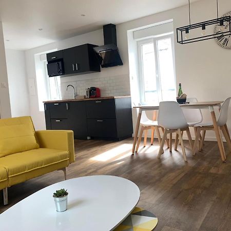 Appartement Calme Et Chaleureux กงการ์โน ภายนอก รูปภาพ